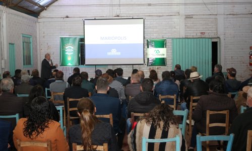 Coopertradição apresenta cooperativa a produtores de Mariópolis